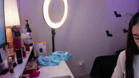 Snapshot of mayproject2 chatting on October 21, 2025, 9:26 pm may online show from October 21, 2025, 9:26 pm