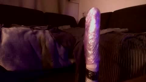 moimaze online show from December 19, 2025, 2:07 am