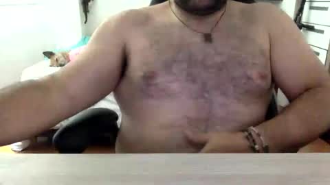 Snapshot of mbotve chatting on September 24, 2025, 6:55 pm VzlaMan online show from September 24, 2025, 6:55 pm