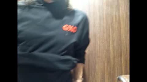 mccock16cm online show from November 8, 2025, 11:32 am