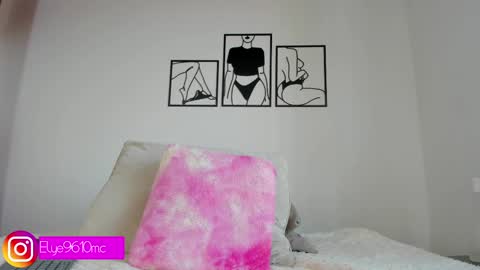 Snapshot of mcdonald_ellie chatting on October 28, 2025, 8:11 pm Ellie online show from October 28, 2025, 8:11 pm