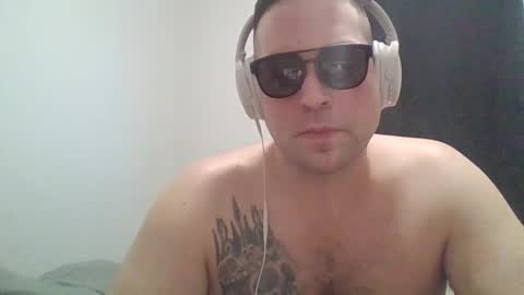 McFly online show from February 7, 2026, 3:05 pm