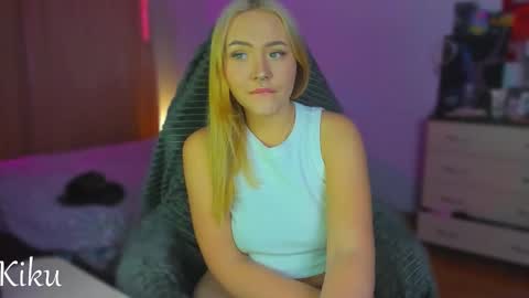 Snapshot of mdaluna chatting on October 10, 2025, 10:20 pm Kiku online show from October 10, 2025, 10:20 pm