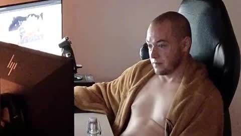 Chris online show from November 9, 2025, 7:23 pm