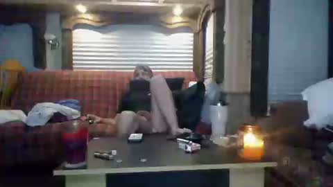 Snapshot of me_him_us_them chatting on November 8, 2025, 7:41 am me_him_us_them online show from November 8, 2025, 7:41 am