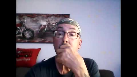 me at home online show from May 31, 2026, 6:09 pm