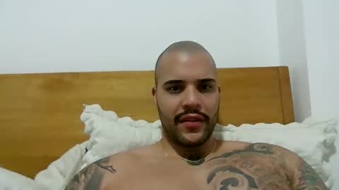 Snapshot of medellindrak chatting on January 26, 2025, 11:29 pm filippoae online show from January 26, 2025, 11:29 pm