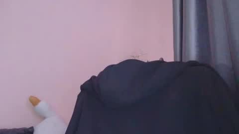 Oltereodora-lima online show from November 24, 2025, 7:19 am