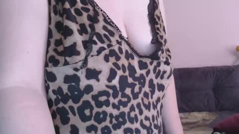 Oltereodora-lima online show from March 22, 2026, 6:39 am