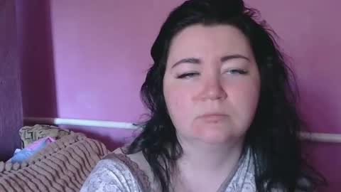 Oltereodora-lima online show from April 28, 2026, 4:28 am