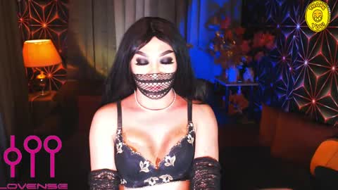 THE QUEEN ALPHA   Queen Medusa Prey online show from March 3, 2025, 4:03 pm