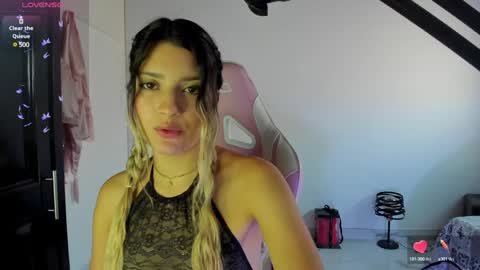 Snapshot of meduza_sexy_caramel chatting on January 20, 2025, 2:14 pm Baio online show from January 20, 2025, 2:14 pm