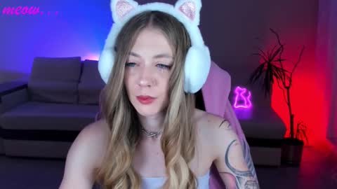 Sweet Meow nonude online show from November 21, 2025, 5:06 am