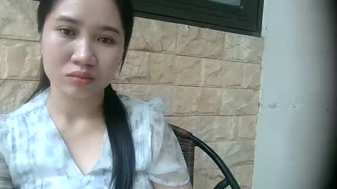 meena_11 online show from May 4, 2026, 4:19 am