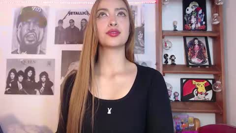 Snapshot of meeowlody chatting on December 19, 2024, 5:40 pm Emily online show from December 19, 2024, 5:40 pm