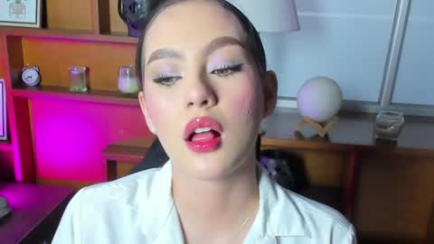 Snapshot of megaan_rouse chatting on July 13, 2026, 1:58 pm megaan_rouse online show from July 13, 2026, 1:58 pm
