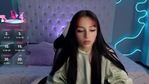 Snapshot of megan__cole1 chatting on November 27, 2025, 4:14 am Megan online show from November 27, 2025, 4:14 am