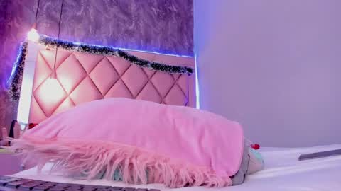 Snapshot of megan_and_clohe chatting on December 28, 2024, 1:08 am M E G A N online show from December 28, 2024, 1:08 am