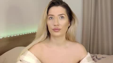 Snapshot of megan_blazee chatting on February 12, 2026, 6:58 pm Megan Blazee online show from February 12, 2026, 6:58 pm