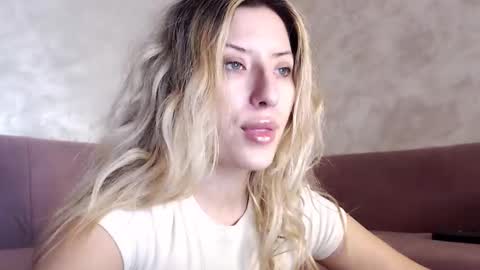 Snapshot of megan_blazee chatting on March 31, 2026, 6:19 pm Megan Blazee online show from March 31, 2026, 6:19 pm