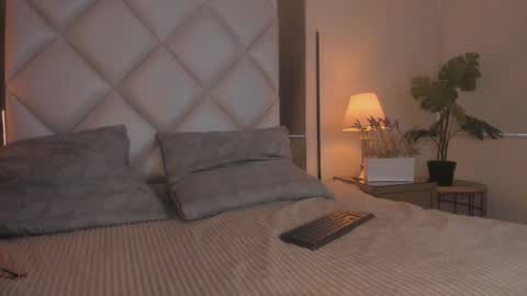 Snapshot of megan_dh chatting on October 21, 2025, 12:06 pm Megan online show from October 21, 2025, 12:06 pm