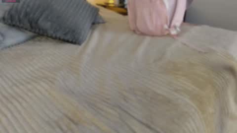 Snapshot of megan_dh chatting on October 28, 2025, 11:58 am Megan online show from October 28, 2025, 11:58 am