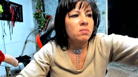 megan grace 20 online show from February 17, 2025, 3:31 pm