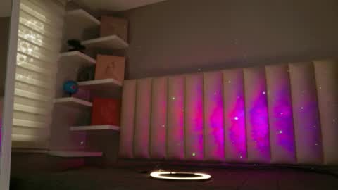     online show from February 9, 2026, 12:31 pm