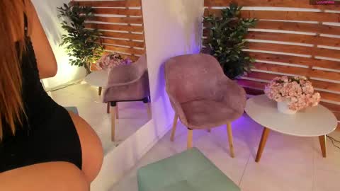 Snapshot of megan_raiin chatting on March 12, 2025, 6:18 am megan_raiin online show from March 12, 2025, 6:18 am