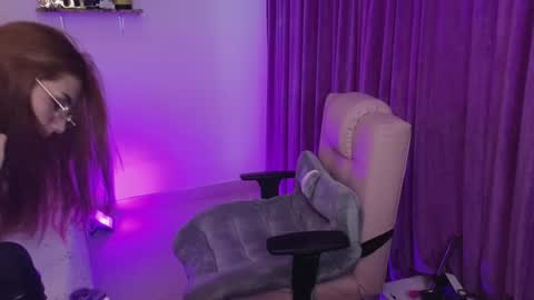 Snapshot of megan_ricci chatting on January 14, 2025, 10:55 pm Laura online show from January 14, 2025, 10:55 pm