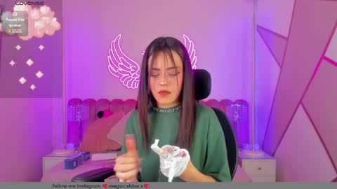 megan_shyne online show from April 5, 2026, 10:29 pm