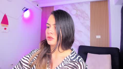 Snapshot of megan_star73 chatting on January 19, 2025, 6:00 pm Megan online show from January 19, 2025, 6:00 pm