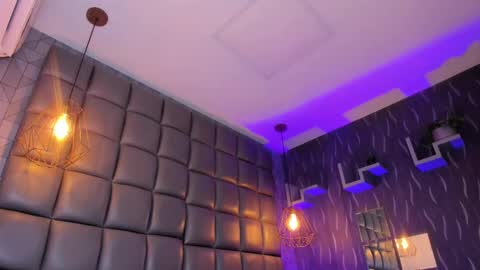 Snapshot of megan_woll chatting on September 16, 2025, 8:32 pm Megan online show from September 16, 2025, 8:32 pm