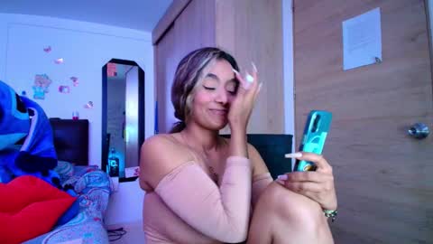 M E G A N   online show from March 5, 2026, 9:44 pm