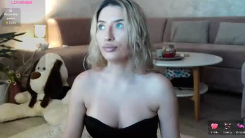 Snapshot of meganblazex chatting on July 3, 2026, 7:09 pm Megan online show from July 3, 2026, 7:09 pm