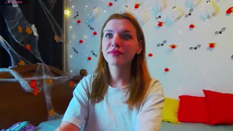 Snapshot of megancat333 chatting on November 5, 2025, 8:58 am megancat333 online show from November 5, 2025, 8:58 am