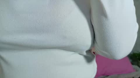 meganfennix online show from June 2, 2026, 11:23 am