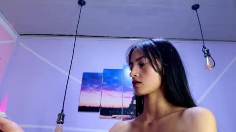 Snapshot of megann_noa chatting on October 28, 2025, 7:27 pm Megann Noa online show from October 28, 2025, 7:27 pm