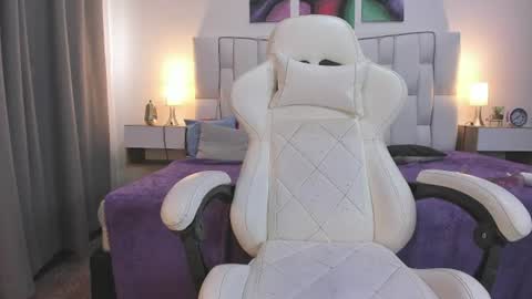 Megan Queen online show from June 27, 2026, 12:22 pm