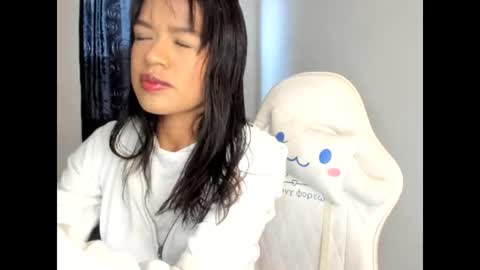 Megan online show from June 19, 2026, 12:20 pm