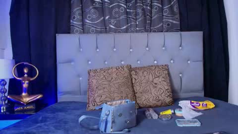 meggan online show from November 12, 2025, 4:35 am