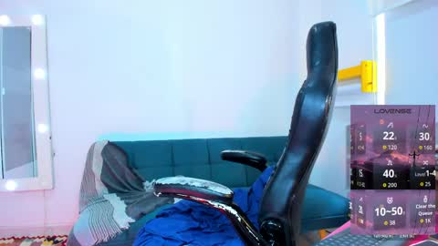 Juli online show from April 13, 2026, 1:49 pm