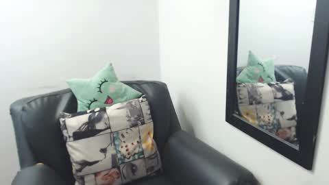 Snapshot of meghan_cherrys chatting on February 14, 2025, 6:56 am meghan online show from February 14, 2025, 6:56 am