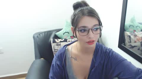 Snapshot of meghan_cherrys chatting on March 1, 2025, 4:26 am meghan online show from March 1, 2025, 4:26 am