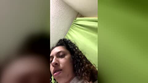 Snapshot of meghan_izell chatting on December 2, 2025, 4:18 am meghan_izell online show from December 2, 2025, 4:18 am