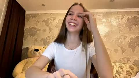 Mei online show from April 19, 2026, 4:06 pm