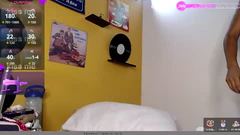 Snapshot of meisevil77 chatting on July 3, 2026, 3:24 am MEIS online show from July 3, 2026, 3:24 am