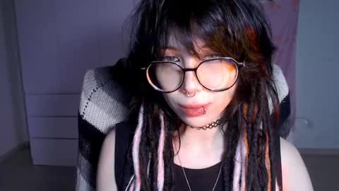 mori3 online show from November 15, 2025, 5:27 am