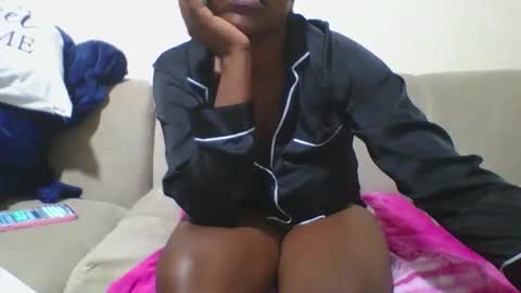 Snapshot of mel_candi94 chatting on October 7, 2025, 7:44 pm pretty online show from October 7, 2025, 7:44 pm