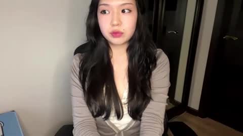 Snapshot of melana_love chatting on March 4, 2025, 11:40 am Melana online show from March 4, 2025, 11:40 am